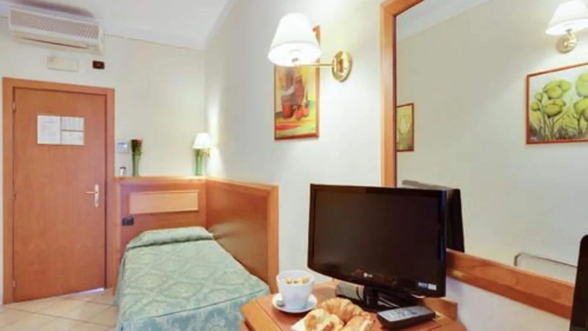 Hotel Mia Cara & Spa Florence 3*,