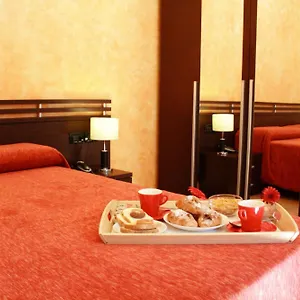 San Max Hotel Katánie