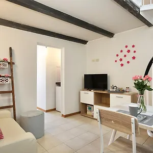 Apartment Santa Monaca 23 - Sweet Dreams In, Florence