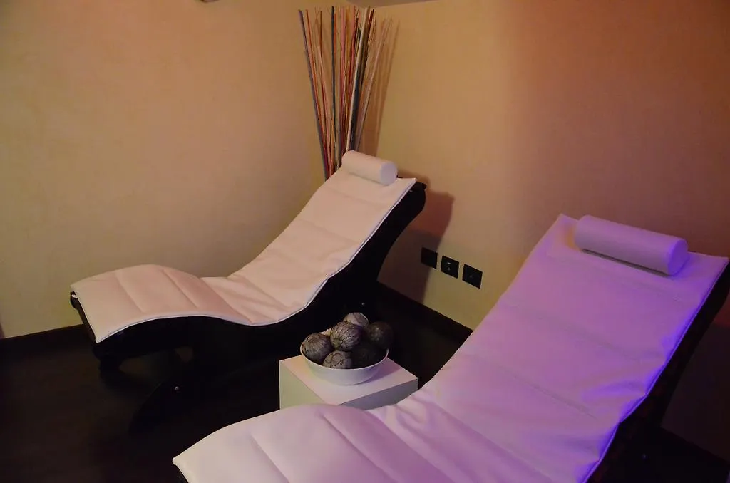 Hotel Mia Cara & Spa Firenze 3*,  Olaszország